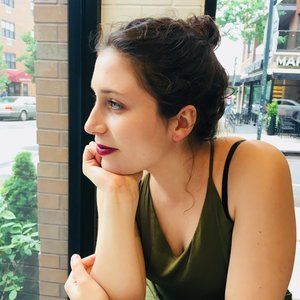 Meet your Posher, Olivia